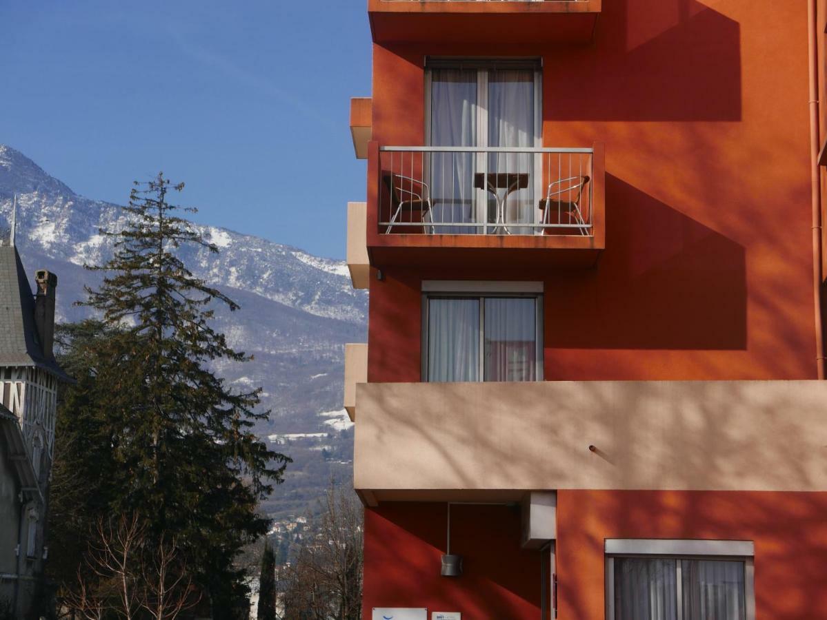 Abbatiale Hotel Et Restaurant Grenoble Centre Exterior foto